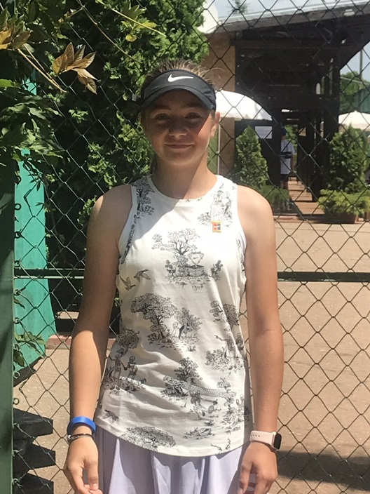 Александра Габровска се класира на финал по двойки на турнир от ITF в Анталия