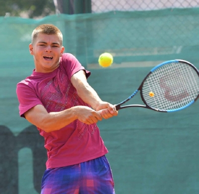 Веселин Киселков се класира на финал на турнир от ITF в Тунис !