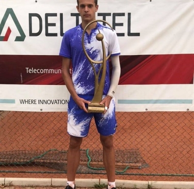 Симеон Терзиев е шампион на турнир от ITF в Румъния !