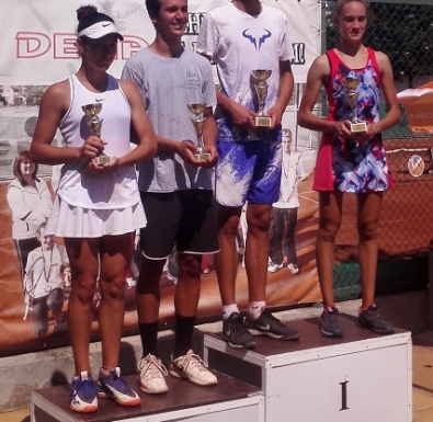 Симеон Терзиев и Денислава Глушкова – шампиони на турнира от ITF на ТК Дема