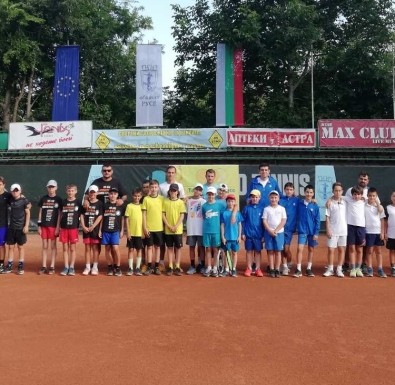 Известни са полуфиналистите при юношите и финалистите при девойките на Държавните отборни първенство до 12 г. 