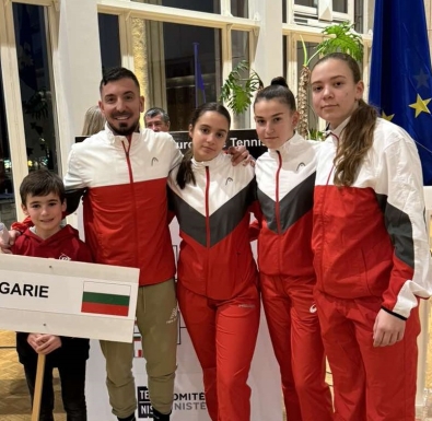 Девойките на България до 16 г. започват срещу Франция във финалите на най-добрите осем отбора в Европа в Брест