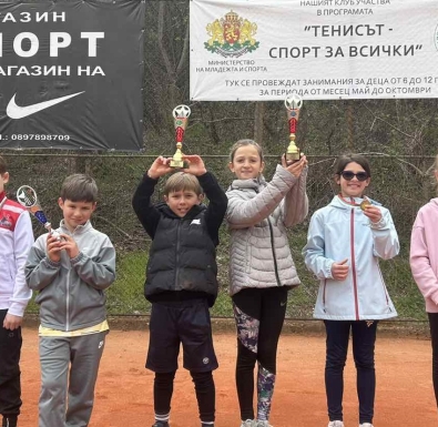 Константин Симов и Яника Томова спечелиха регионално до 10 г. в Асеновград