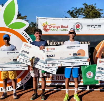 Александър Борисов, Ния Синчанова и Симона Попова спечелиха първите места в квалификациите за Junior Orange Bowl в Маями